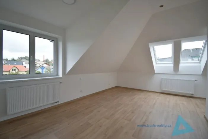 Pronájem bytu 1+kk, Nová Paka, P. Bezruče, 47 m2