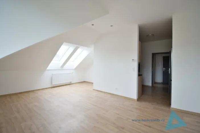 Pronájem bytu 1+kk, Nová Paka, P. Bezruče, 47 m2