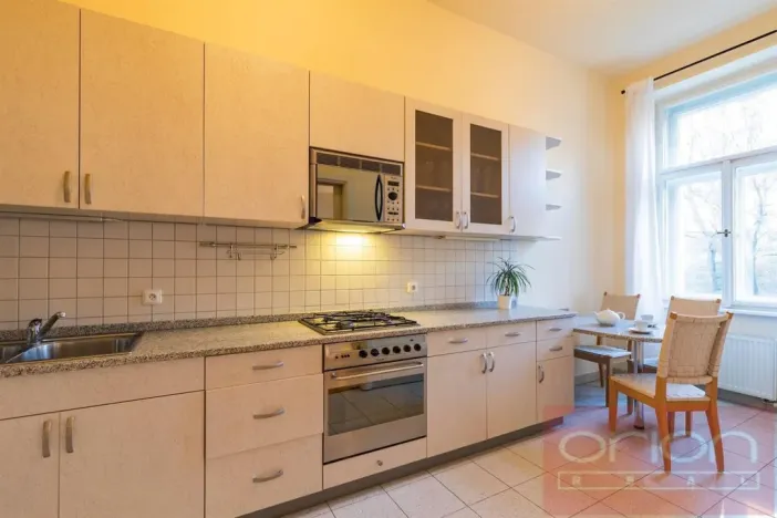 Pronájem bytu 3+1, Praha - Vinohrady, Polská, 105 m2