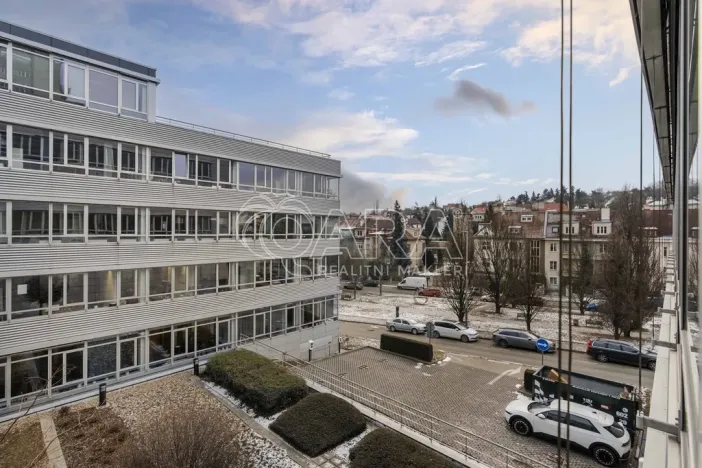 Pronájem kanceláře, Praha - Dejvice, Evropská, 318 m2