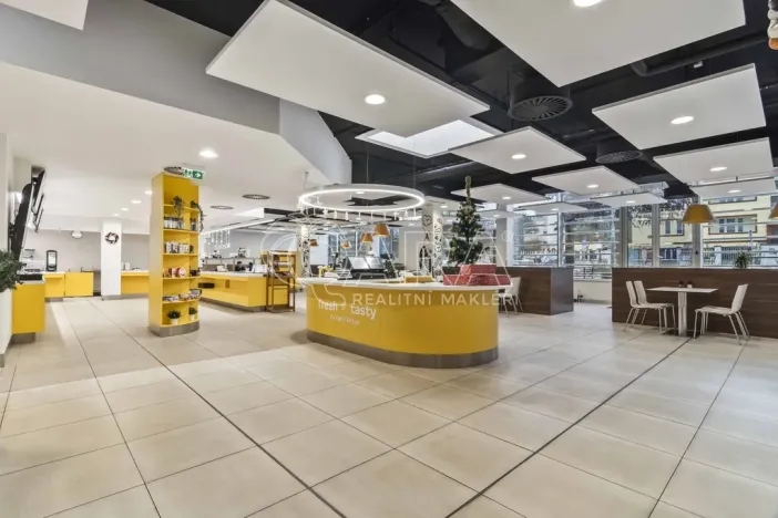 Pronájem kanceláře, Praha - Dejvice, Evropská, 318 m2
