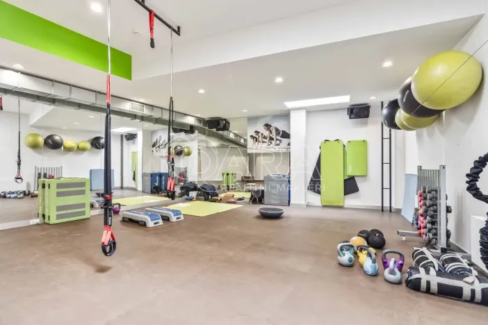 Pronájem kanceláře, Praha - Dejvice, Evropská, 318 m2