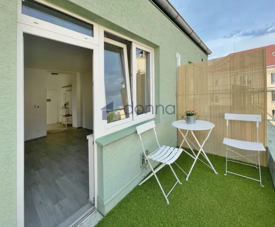 Pronájem bytu 2+kk, Praha, Družstevní ochoz, 52 m2