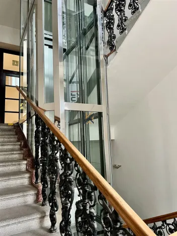 Pronájem kanceláře, Praha, Washingtonova, 171 m2