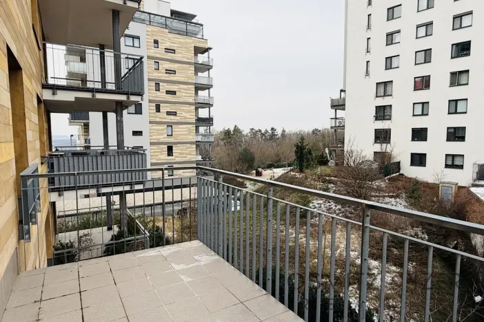 Pronájem bytu 1+kk, Praha - Horní Měcholupy, Padovská, 35 m2