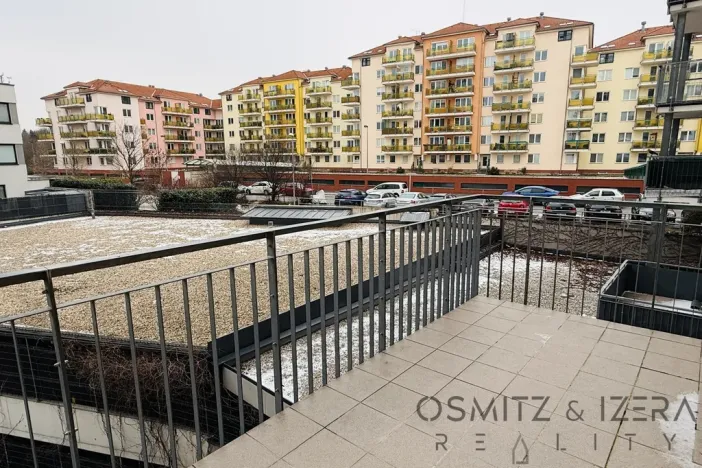 Pronájem bytu 1+kk, Praha - Horní Měcholupy, Padovská, 35 m2