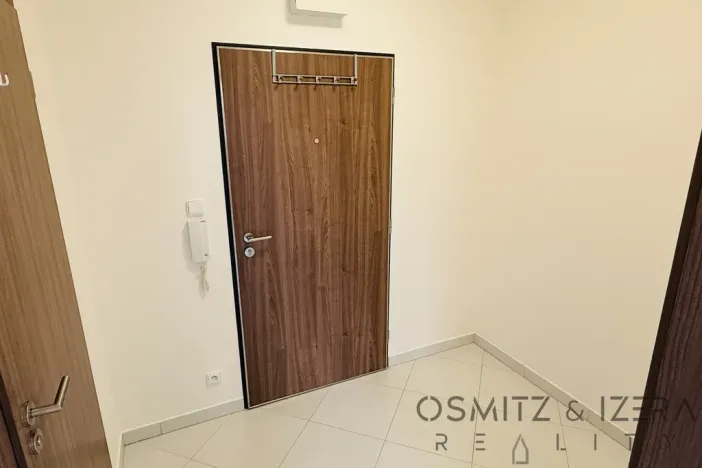 Pronájem bytu 1+kk, Praha - Horní Měcholupy, Padovská, 35 m2