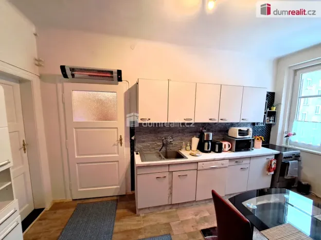 Prodej bytu 2+1, Karlovy Vary - Rybáře, Sokolovská, 62 m2