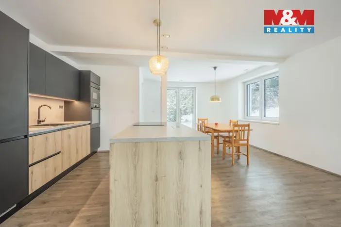 Prodej rodinného domu, Zbuzany, U Menhiru III, 150 m2