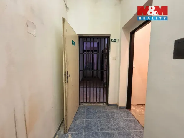 Prodej obchodního prostoru, Praha - Libeň, Sokolovská, 144 m2