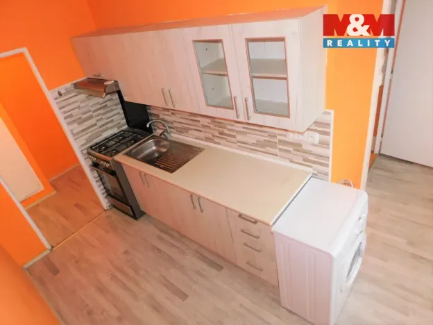 Pronájem bytu 1+1, Cheb, U Stadionu, 41 m2