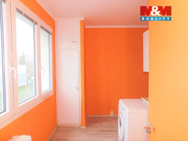 Pronájem bytu 1+1, Cheb, U Stadionu, 41 m2