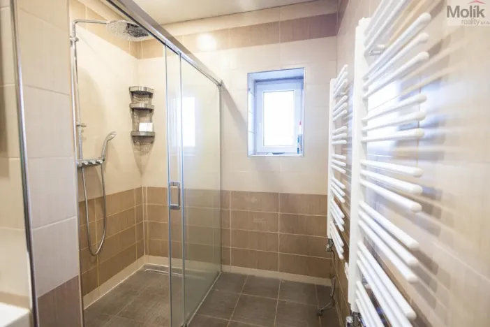 Prodej rodinného domu, Brandov, 330 m2