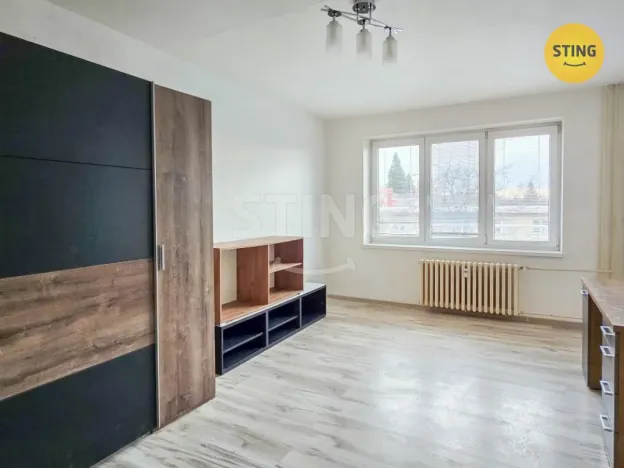 Pronájem bytu 2+1, Karviná, V Aleji, 58 m2