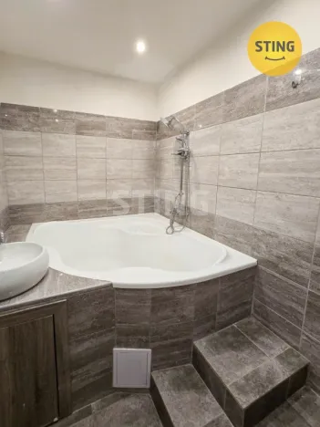 Pronájem bytu 2+1, Karviná, V Aleji, 58 m2