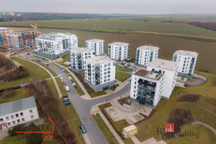 Pronájem bytu 1+kk, Plzeň - Skvrňany, Františka Kováříka, 41 m2