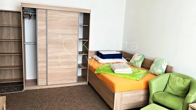 Pronájem bytu 1+1, Chrudim, Husova, 37 m2