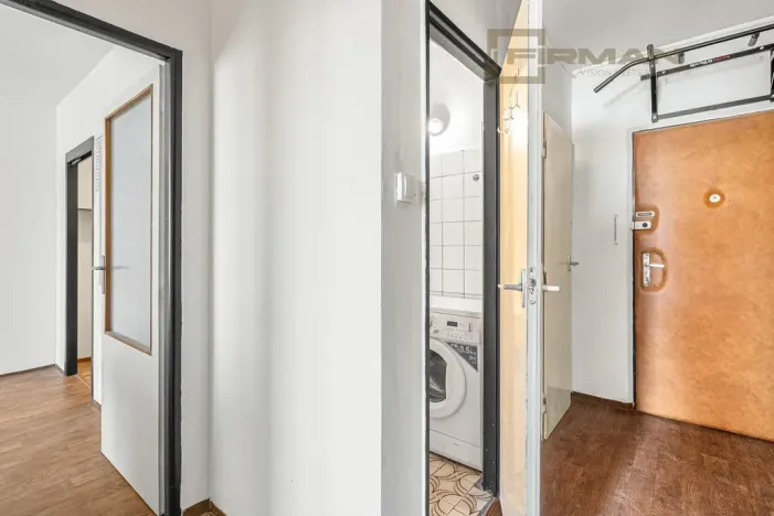 Prodej bytu 2+kk, Praha - Kobylisy, Šiškova, 43 m2