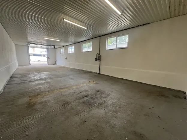 Pronájem skladu, Brno, Kaštanová, 108 m2