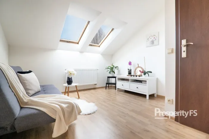 Prodej rodinného domu, Stehelčeves, V. Poláka, 132 m2