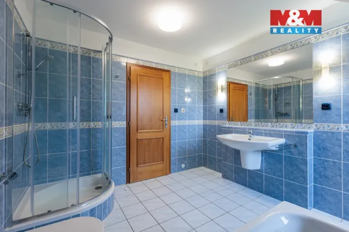 Prodej rodinného domu, Kolová - Háje, 330 m2