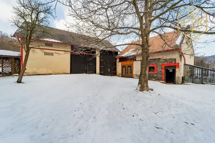 Prodej rodinného domu, Petrovice, 246 m2