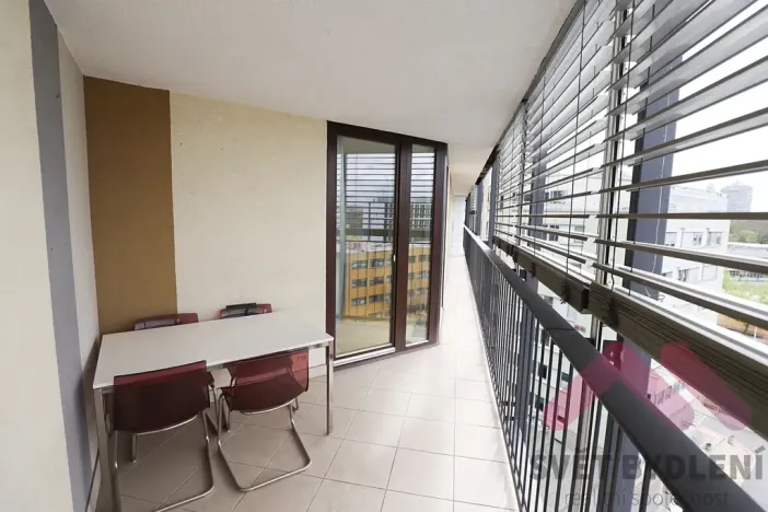 Pronájem bytu 1+kk, Praha - Žižkov, Pitterova, 66 m2