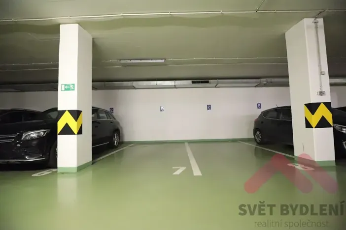 Pronájem bytu 1+kk, Praha - Žižkov, Pitterova, 66 m2