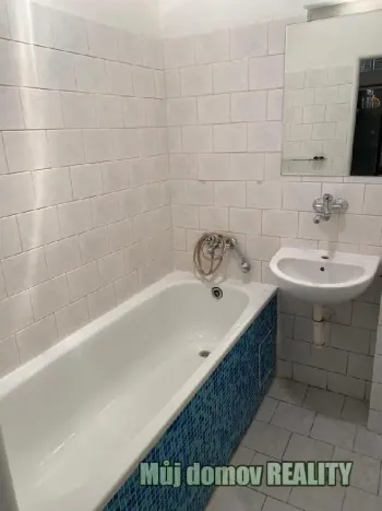 Pronájem bytu 2+kk, Praha - Vysočany, Freyova, 49 m2