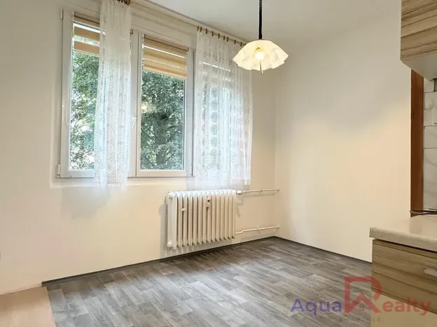 Pronájem bytu 2+1, Sokolov, Mánesova, 60 m2