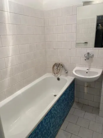 Pronájem bytu 2+kk, Praha - Vysočany, Freyova, 47 m2