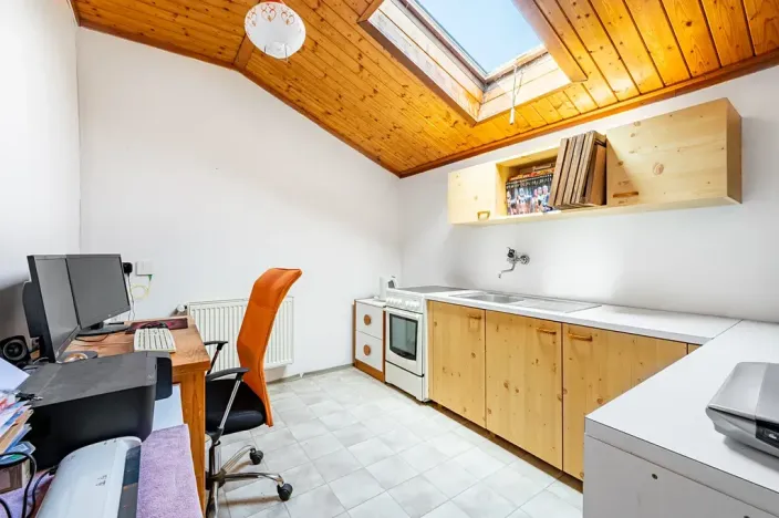 Prodej vícegeneračního domu, Jenštejn, 200 m2