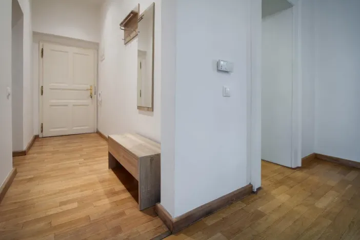 Pronájem bytu 2+kk, Praha - Holešovice, Komunardů, 55 m2