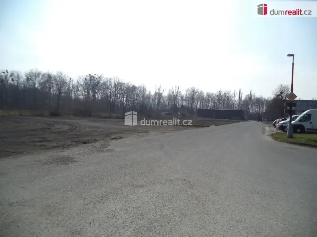 Pronájem komerční nemovitosti, Staré Město, Na Zbytkách, 2500 m2