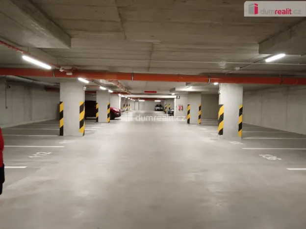 Pronájem garáže, Olomouc, Aloise Rašína, 15 m2