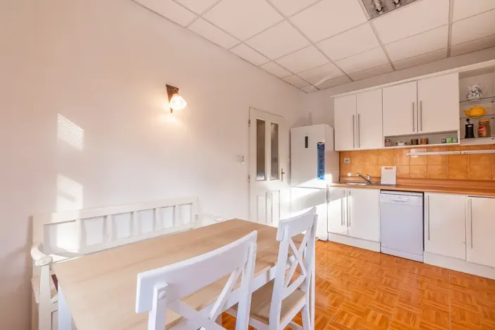 Pronájem bytu 2+1, Teplice, Čs. dobrovolců, 84 m2