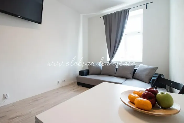 Pronájem bytu 2+kk, Praha - Lahovice, Strakonická, 38 m2