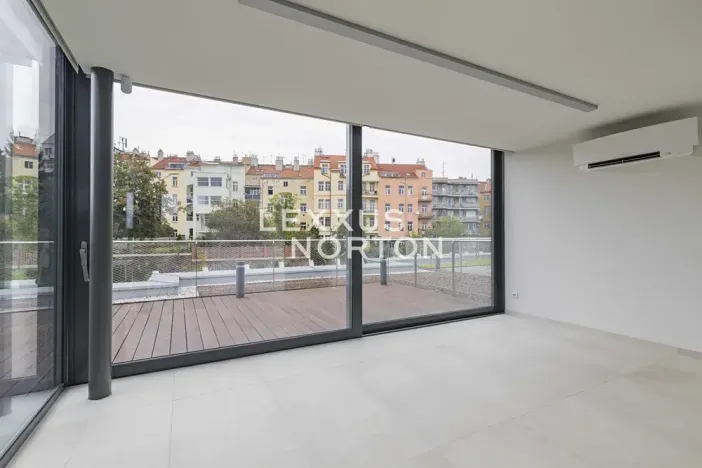 Pronájem bytu 4+kk, Praha - Smíchov, Holečkova, 211 m2