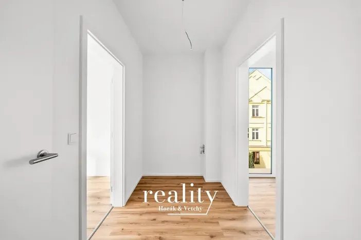 Prodej bytu 3+kk, Znojmo, Jarošova, 76 m2