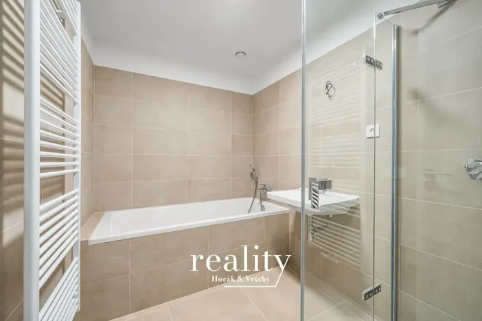 Prodej bytu 3+kk, Znojmo, Jarošova, 76 m2