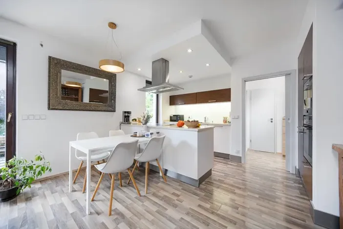 Prodej rodinného domu, Praha - Kolovraty, Lolkova, 159 m2