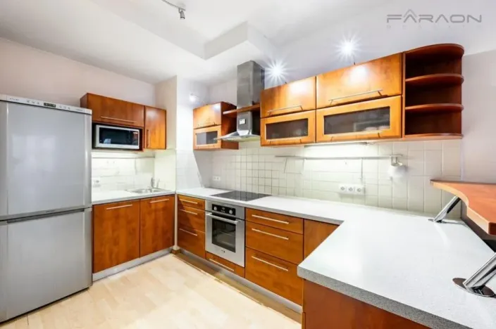 Pronájem bytu 2+kk, Praha - Záběhlice, Velenovského, 53 m2