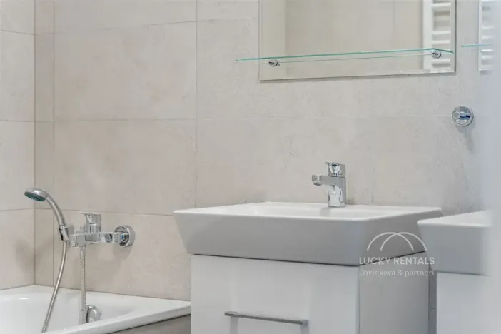 Pronájem bytu 2+kk, Praha - Chodov, Líbalova, 58 m2