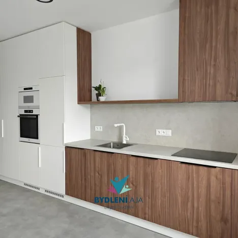 Pronájem bytu 2+kk, Teplice, Novosedlická, 44 m2