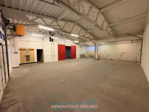 Pronájem výrobních prostor, Znojmo, Bolzanova, 496 m2
