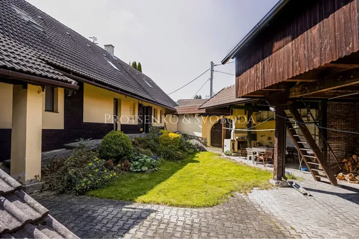 Prodej rodinného domu, Rohozná, 730 m2