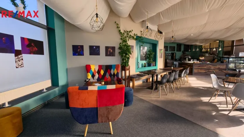 Prodej obchodního prostoru, Týnec nad Sázavou, Ing. Fr. Janečka, 200 m2