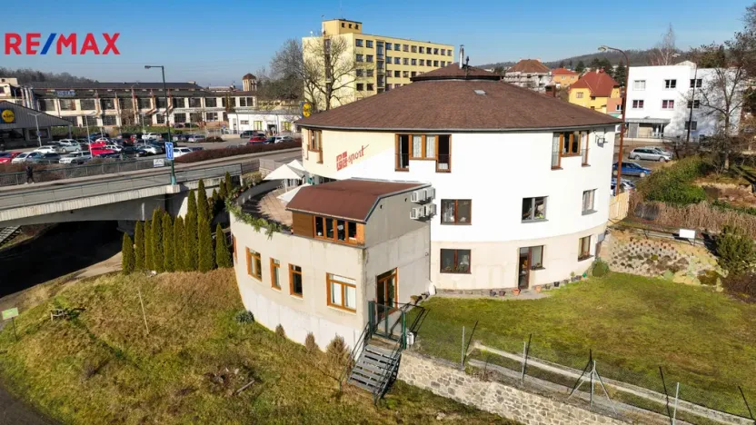 Prodej obchodního prostoru, Týnec nad Sázavou, Ing. Fr. Janečka, 200 m2