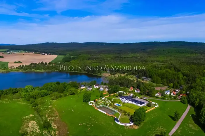 Prodej rodinného domu, Rosovice, 900 m2