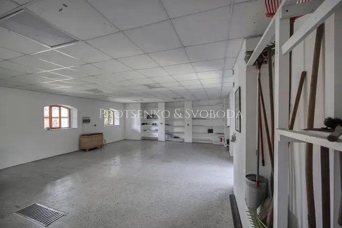 Prodej ubytování, Křižanov, Benešovo náměstí, 530 m2